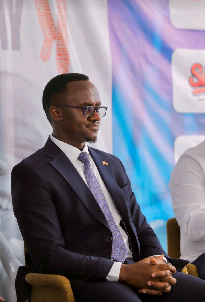 Mr. Don Patrick Bugingo, President of the Mandela Washington Fellowship Alumni Association of Uganda, during the press conference.